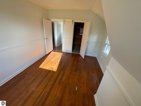 Tiny photo for 3217 Jefferson Ave, Midland, MI 48640 (MLS # 1940552)