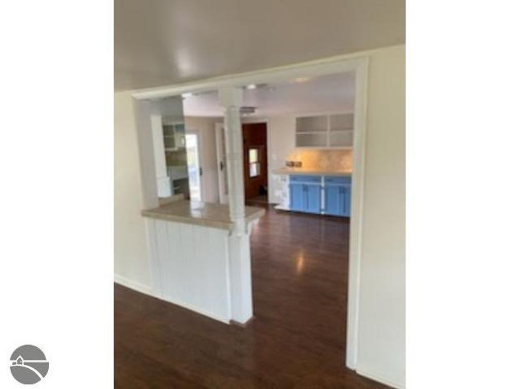 Photo of 3217 Jefferson Ave, Midland, MI 48640 (MLS # 1940552)