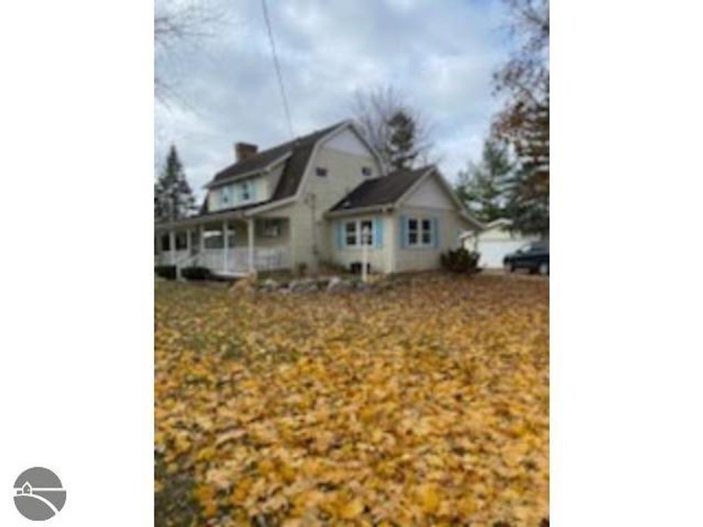 Photo of 3217 Jefferson Ave, Midland, MI 48640 (MLS # 1940552)