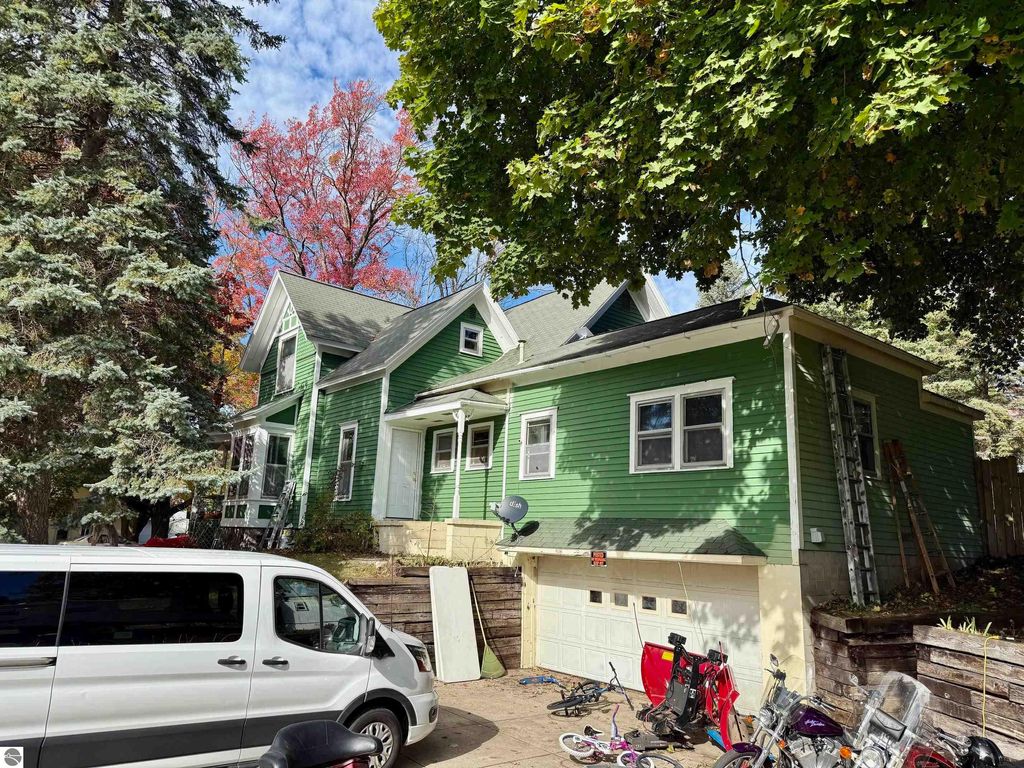 Photo of 204 N Carland Street, Marion, MI 49665 (MLS # 1939764)