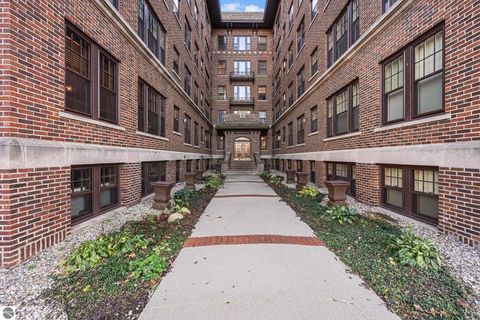 Tiny photo for 471 W South Street #105, Kalamazoo, MI 49007 (MLS # 1940173)