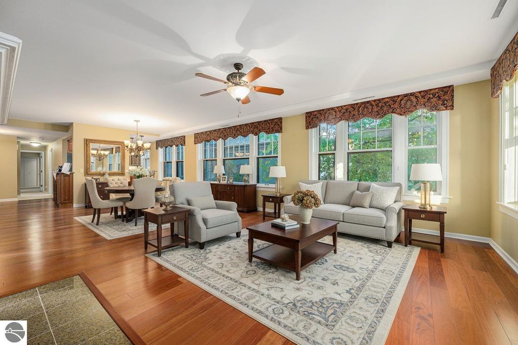 Photo of 471 W South Street #105, Kalamazoo, MI 49007 (MLS # 1940173)