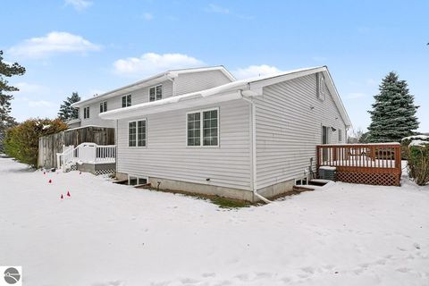 Tiny photo for 2430 Rosewood Drive #B, Mt Pleasant, MI 48858 (MLS # 1940972)