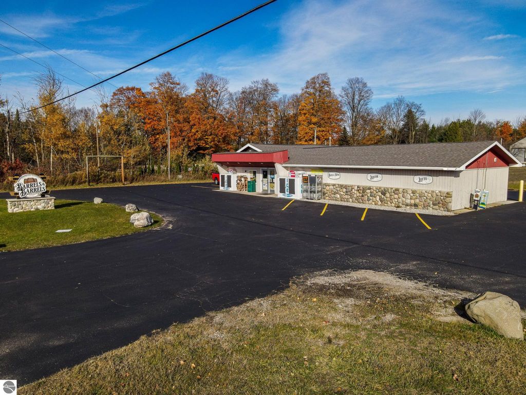 Photo of 1375 West Bay Shore Drive, Suttons Bay, MI 49682 (MLS # 1940422)