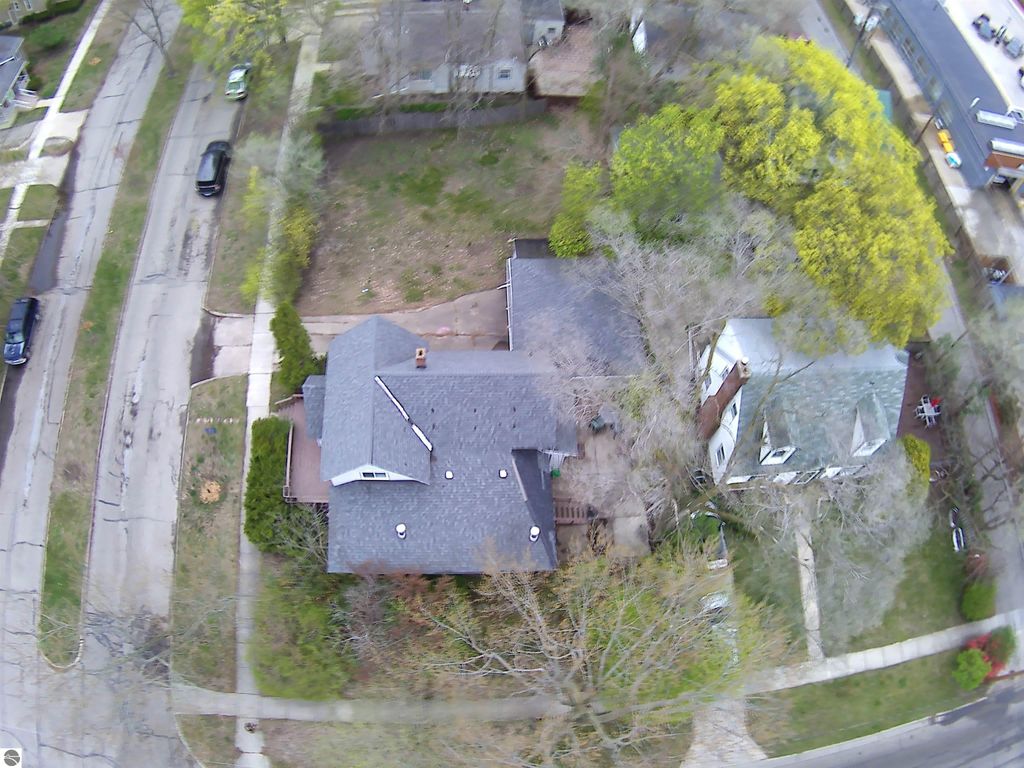 Photo of 429 S Arnold, Mt Pleasant, MI 48858 (MLS # 1932999)