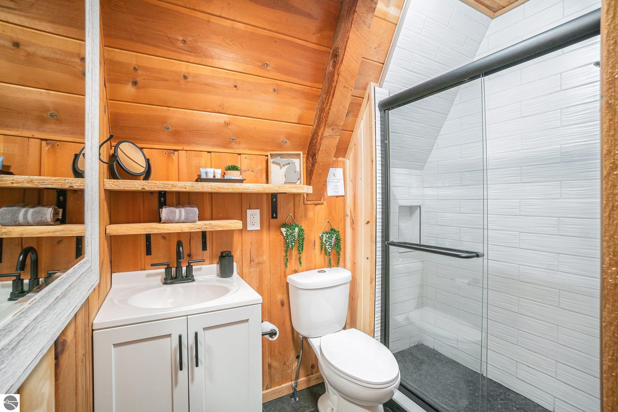 Gaylord, Michigan 49735, United States, 2 Bedrooms Bedrooms, ,1 BathroomBathrooms,Residential,Pending,180993