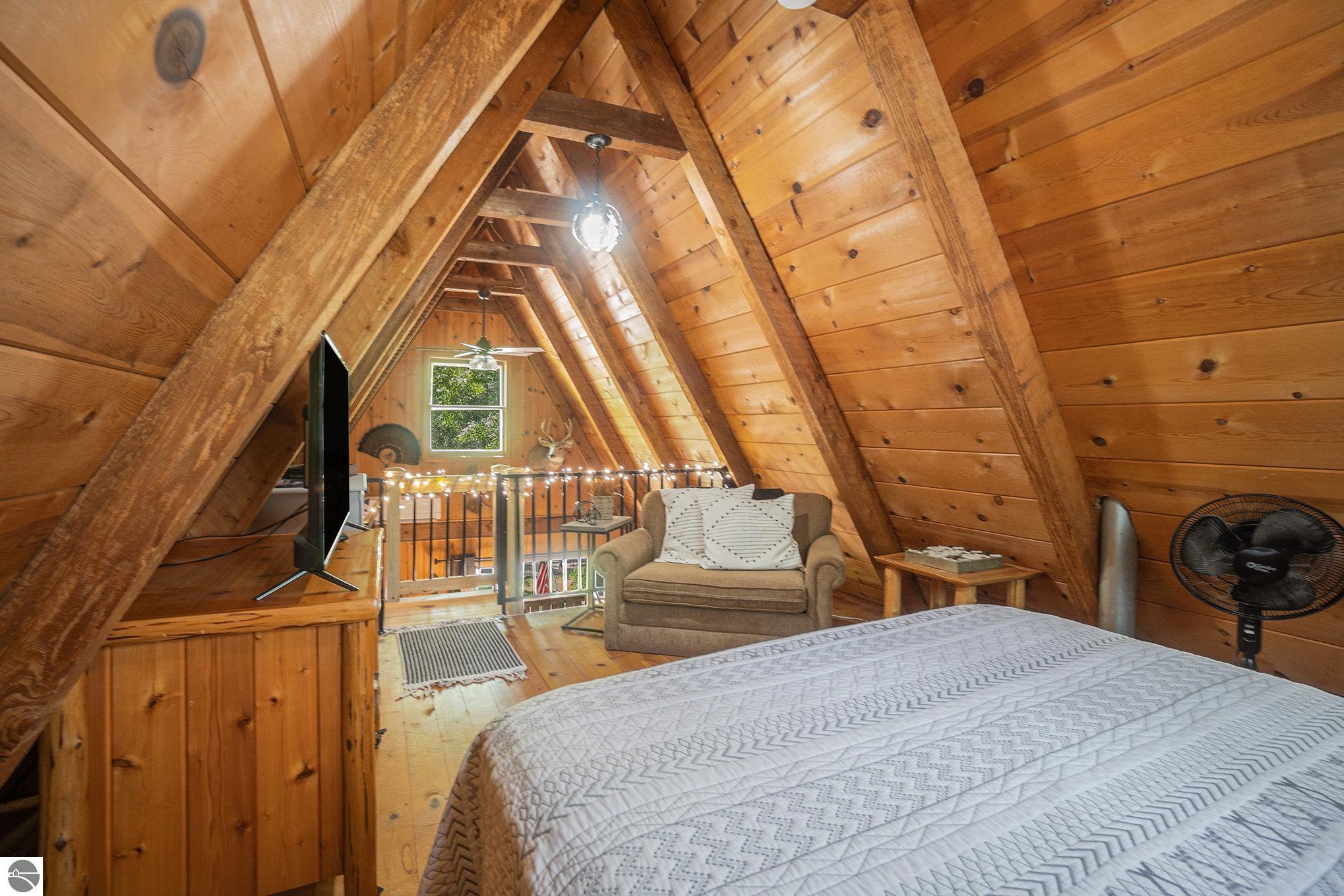 Gaylord, Michigan 49735, United States, 2 Bedrooms Bedrooms, ,1 BathroomBathrooms,Residential,Pending,180993