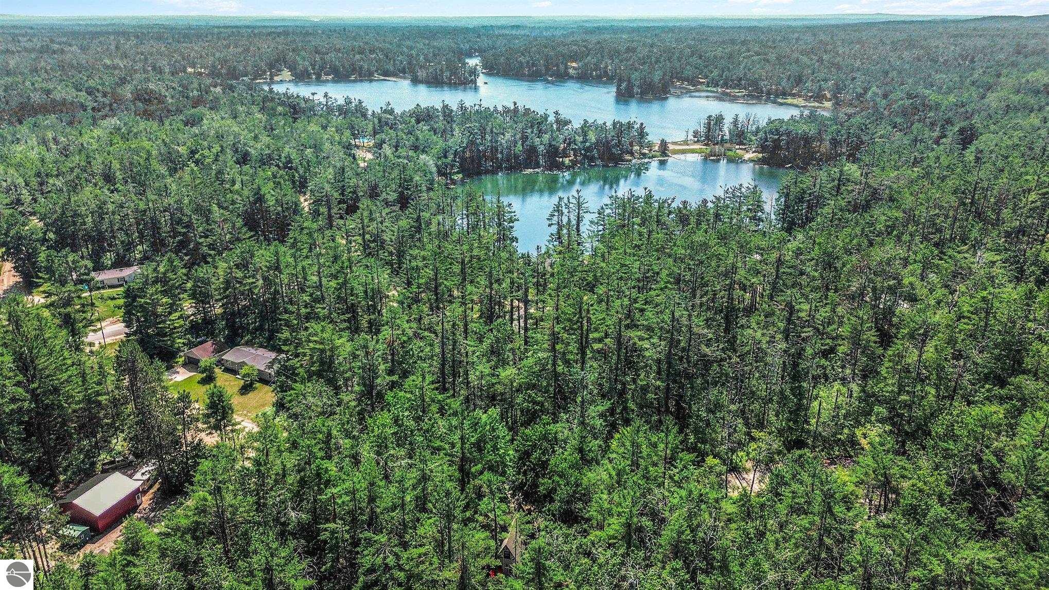 Gaylord, Michigan 49735, United States, 2 Bedrooms Bedrooms, ,1 BathroomBathrooms,Residential,Pending,180993