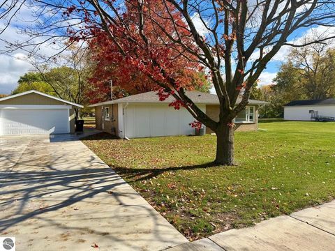 Tiny photo for 324 N 4th Street, Shepherd, MI 48883 (MLS # 1939994)