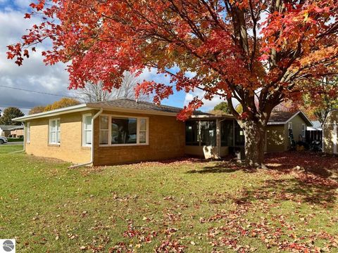 Tiny photo for 324 N 4th Street, Shepherd, MI 48883 (MLS # 1939994)