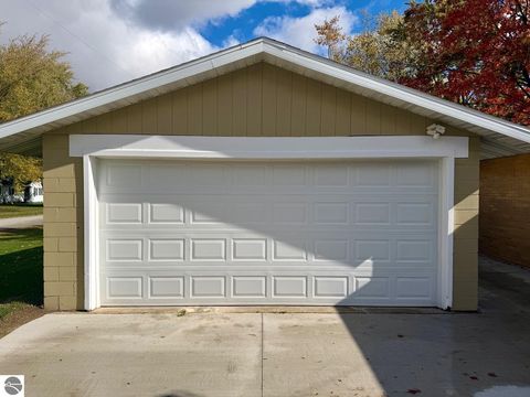 Tiny photo for 324 N 4th Street, Shepherd, MI 48883 (MLS # 1939994)