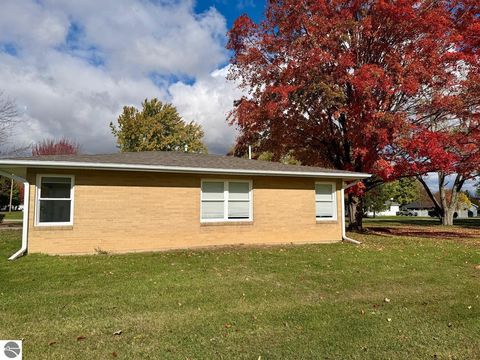 Tiny photo for 324 N 4th Street, Shepherd, MI 48883 (MLS # 1939994)