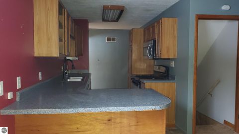 Tiny photo for 121 Cypress Drive, Prudenville, MI 48651 (MLS # 1940999)