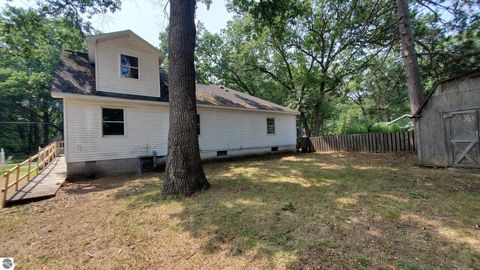 Tiny photo for 121 Cypress Drive, Prudenville, MI 48651 (MLS # 1940999)