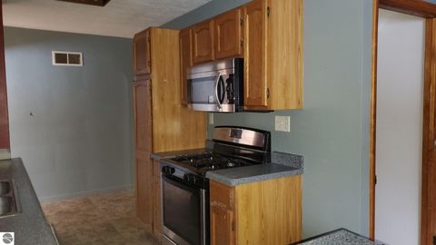 Tiny photo for 121 Cypress Drive, Prudenville, MI 48651 (MLS # 1940999)