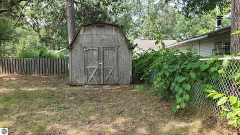 Tiny photo for 121 Cypress Drive, Prudenville, MI 48651 (MLS # 1940999)