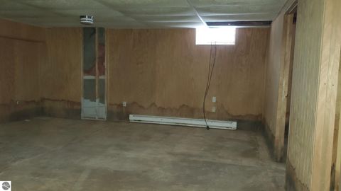 Tiny photo for 121 Cypress Drive, Prudenville, MI 48651 (MLS # 1940999)