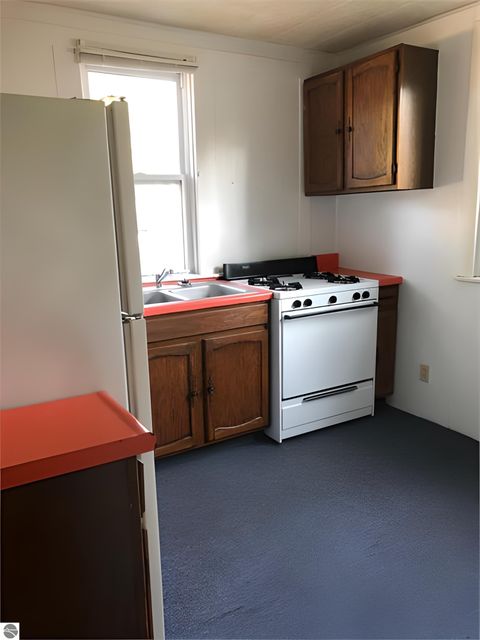 Tiny photo for 818 E Maple, Mt Pleasant, MI 48858 (MLS # 1940696)