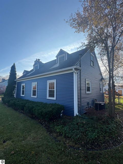 Tiny photo for 818 E Maple, Mt Pleasant, MI 48858 (MLS # 1940696)