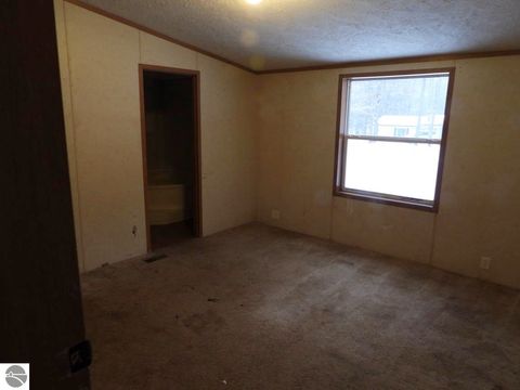 Tiny photo for 224 Radcliff Drive, Houghton Lake, MI 48629 (MLS # 1941089)