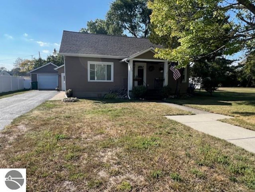 Photo of 224 Fourth Avenue, Tawas City, MI 48763 (MLS # 1938595)