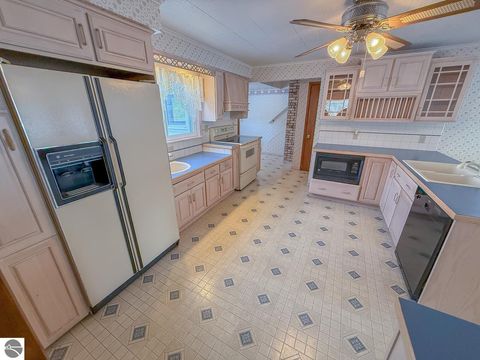 Tiny photo for 210 Barbour St, Coleman, MI 48618 (MLS # 1941250)