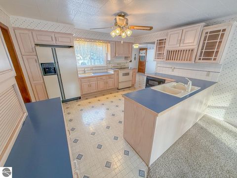 Tiny photo for 210 Barbour St, Coleman, MI 48618 (MLS # 1941250)