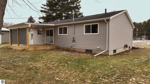 Tiny photo for 501 Devon Drive, St Louis, MI 48880 (MLS # 1941319)