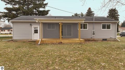 Tiny photo for 501 Devon Drive, St Louis, MI 48880 (MLS # 1941319)