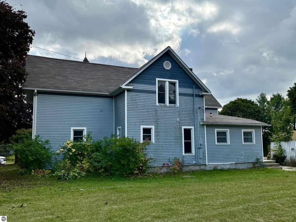 Photo of 319 3rd Street, Marion, MI 49665 (MLS # 1939055)