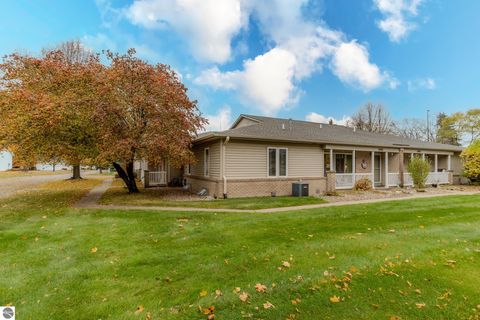 Tiny photo for 2993 Emerald Isle, Traverse City, MI 49684 (MLS # 1940461)