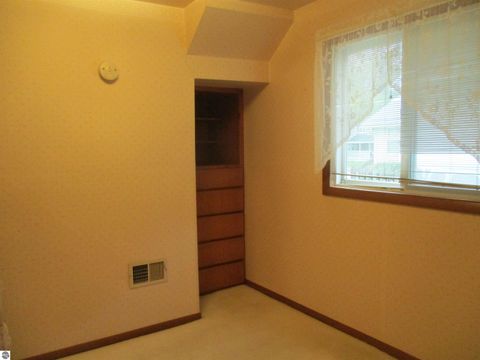 Tiny photo for 302 E Marshall Street, Alma, MI 48801 (MLS # 1939384)