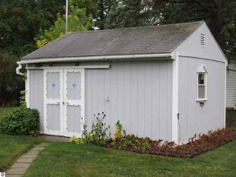Tiny photo for 302 E Marshall Street, Alma, MI 48801 (MLS # 1939384)