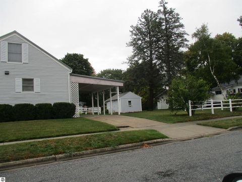 Tiny photo for 302 E Marshall Street, Alma, MI 48801 (MLS # 1939384)