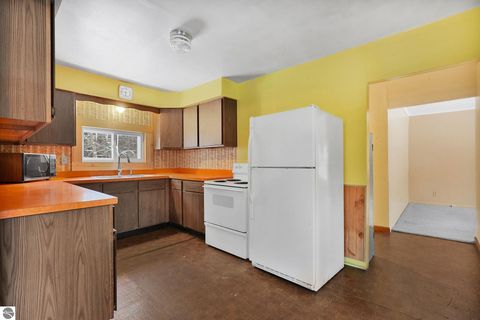 Tiny photo for 8274 E 30 3/4 Road, Cadillac, MI 49601 (MLS # 1941092)