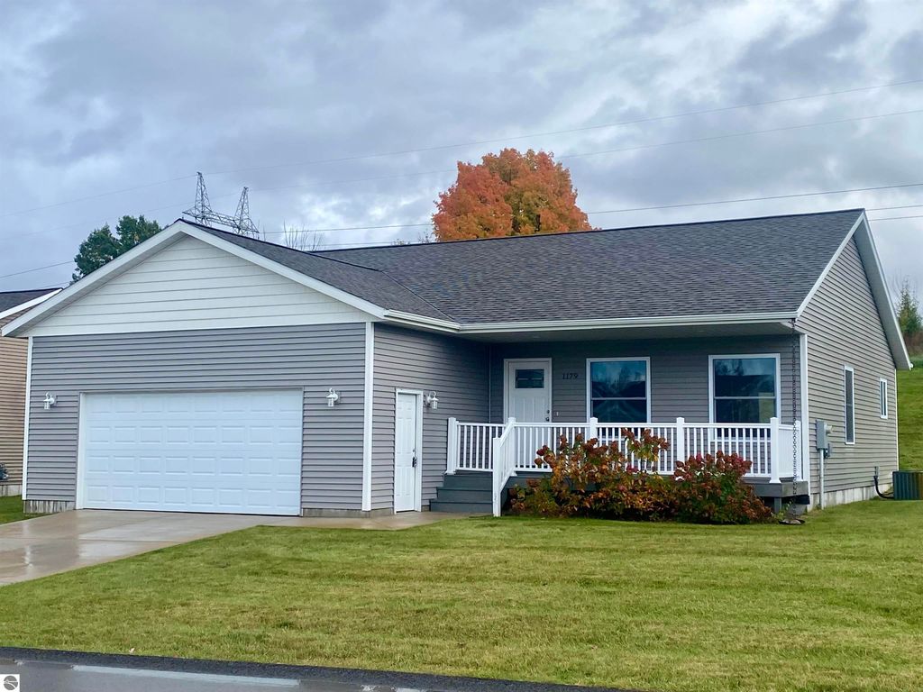 Photo of 1179 Umber Drive, Traverse City, MI 49696 (MLS # 1939849)