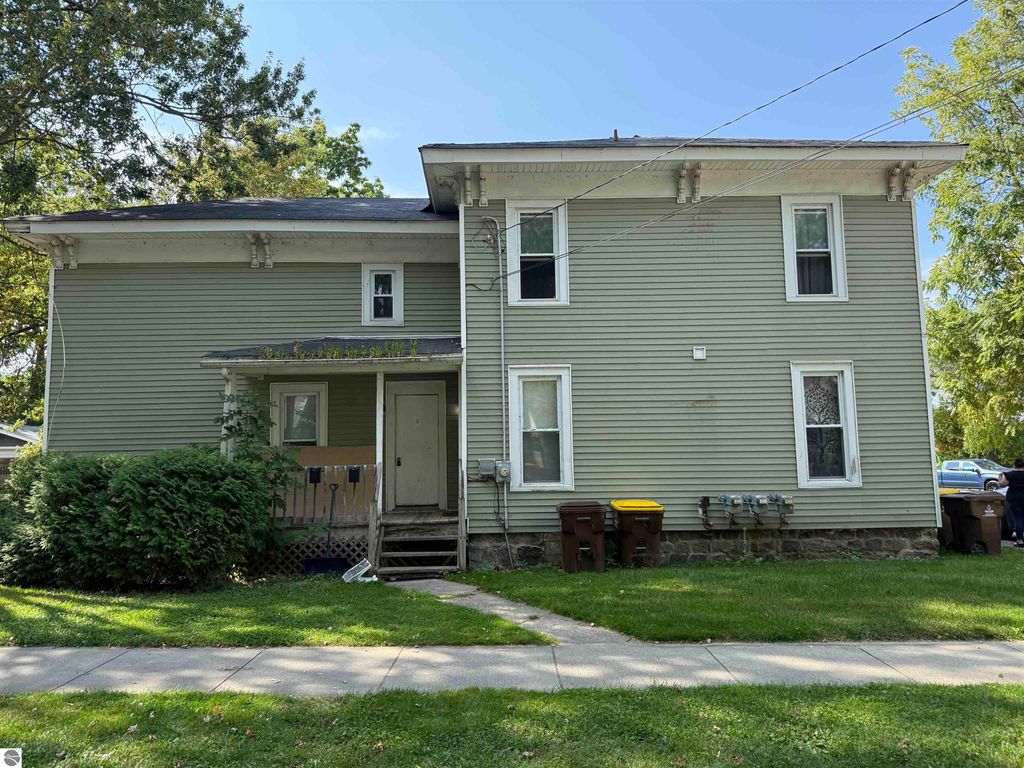 Photo of 256 Ely Street, Alma, MI 48801 (MLS # 1939869)