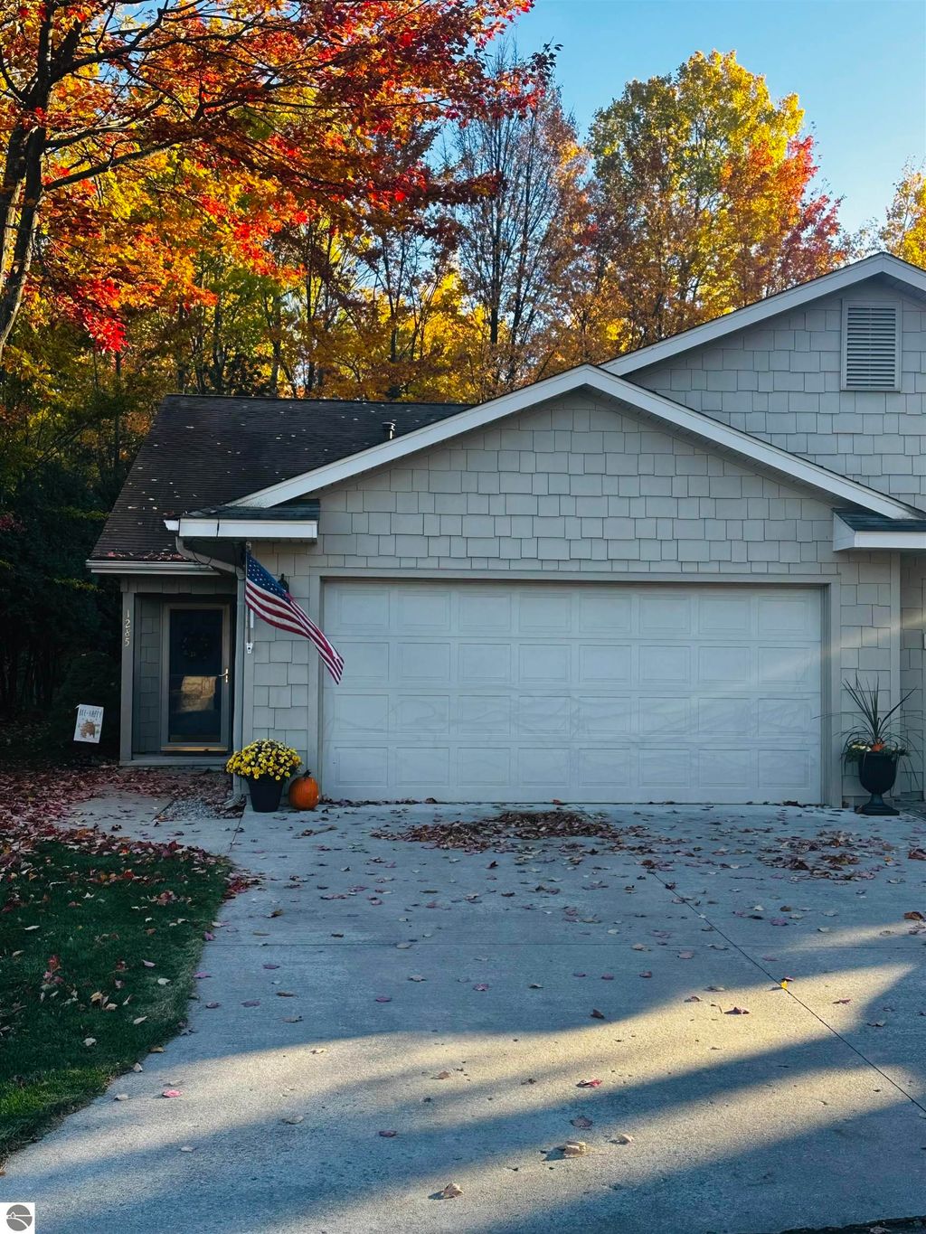 Photo of 1285 Terrace Bluff Drive, Traverse City, MI 49686 (MLS # 1940006)