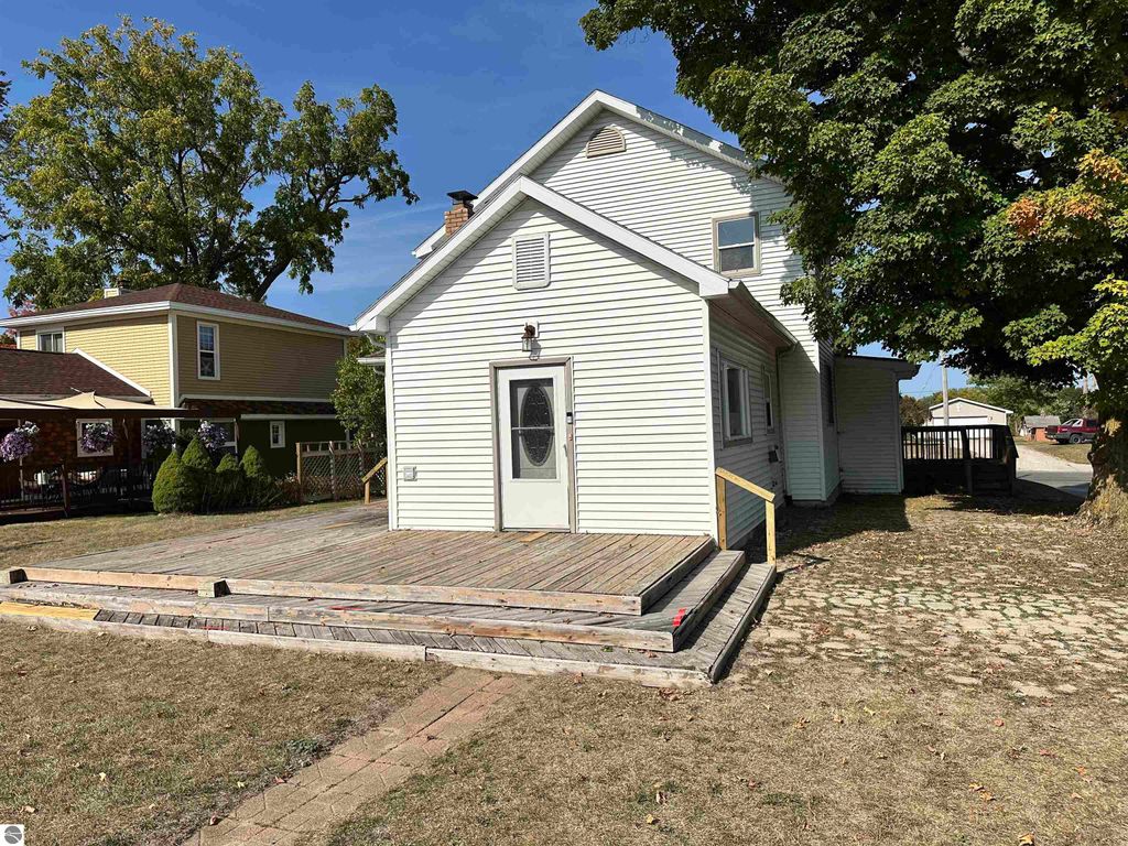Photo of 601 W Main Street, Mecosta, MI 49332 (MLS # 1939068)