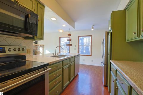 Tiny photo for 406 Larry Place, Mt Pleasant, MI 48858 (MLS # 1941003)