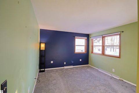 Tiny photo for 406 Larry Place, Mt Pleasant, MI 48858 (MLS # 1941003)