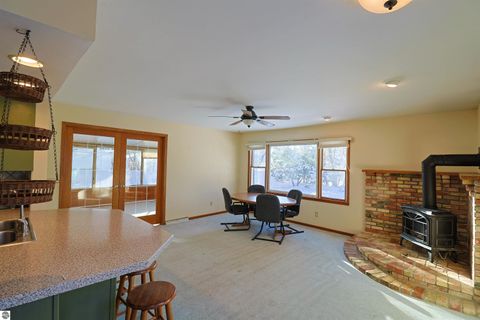 Tiny photo for 406 Larry Place, Mt Pleasant, MI 48858 (MLS # 1941003)