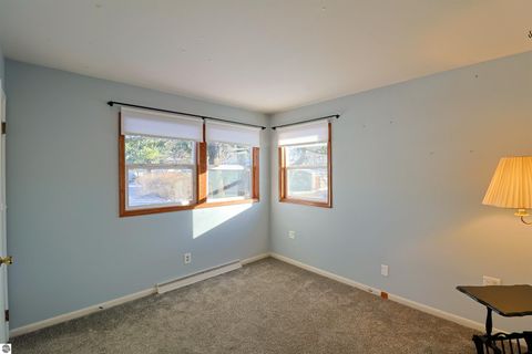 Tiny photo for 406 Larry Place, Mt Pleasant, MI 48858 (MLS # 1941003)