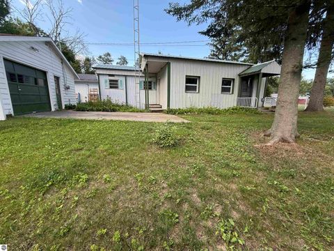 Photo of 4465 Filter Road, Harrison, MI 48625 (MLS # 1928685)