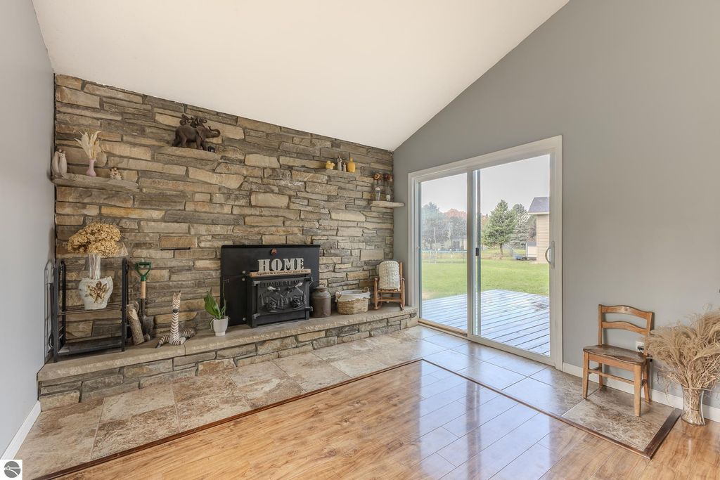 Photo of 3093 Horseshoe Drive, Traverse City, MI 49684 (MLS # 1939878)