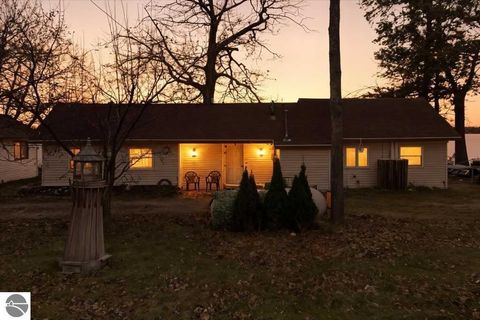 Photo of 6480 Paradise Trail, Carp Lake, MI 49718 (MLS # 1940824)