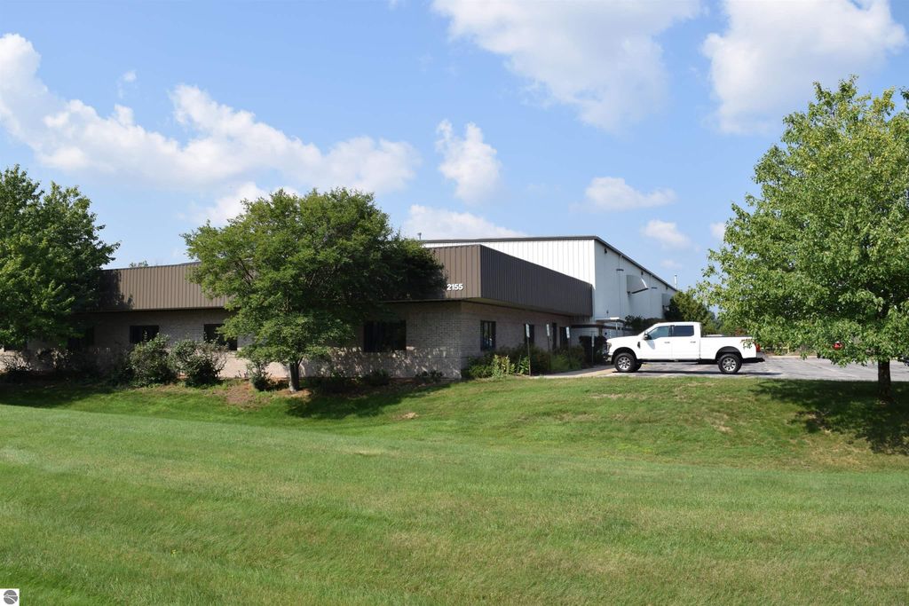 Photo of 2155 Traversefield Drive, Traverse City, MI 49686 (MLS # 1937173)