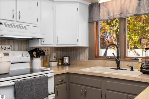 Tiny photo for 181 N Park Street, Lake City, MI 49651 (MLS # 1940191)