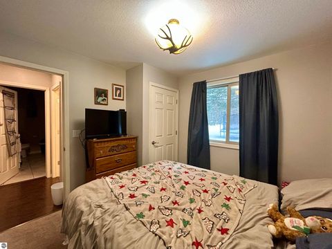 Tiny photo for 7467 E Higgins Lake Drive, Roscommon, MI 48653 (MLS # 1941115)