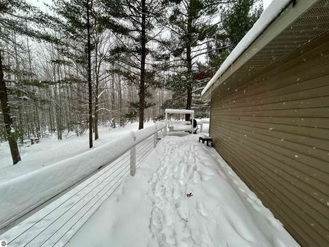 Tiny photo for 7467 E Higgins Lake Drive, Roscommon, MI 48653 (MLS # 1941115)